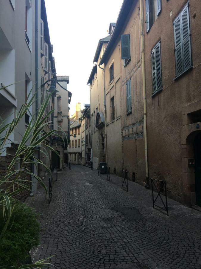 Le 17 Appartement Rodez Buitenkant foto